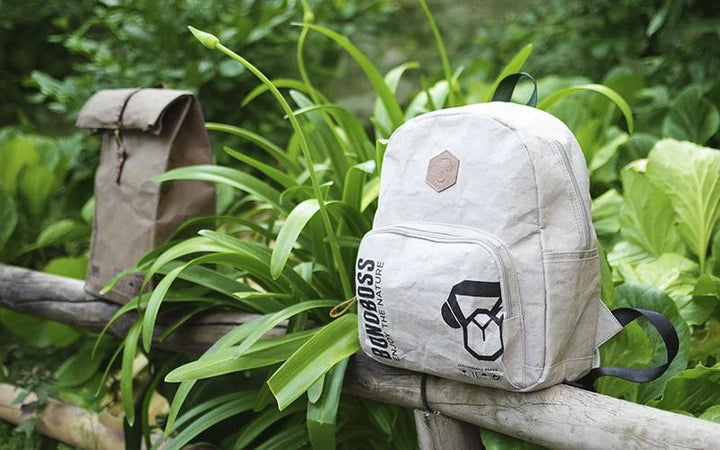 Bonoboss marca chilena de accesorios sustentables hechos con materiales y plásticos reciclados.