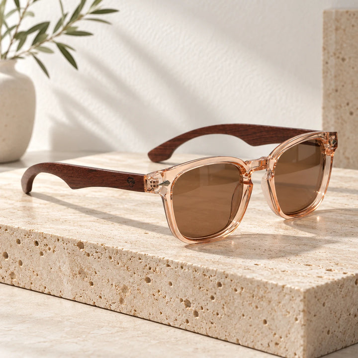 Lentes de sol Bonoboss Creta Brown en contexto de estilo de vida #editorial_detail1 #color_brown