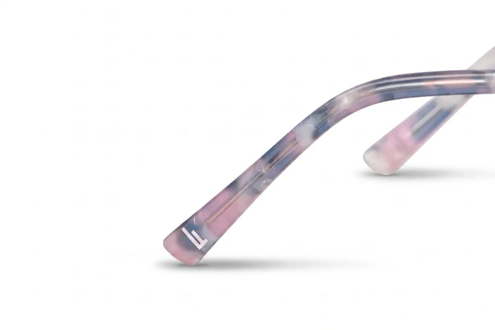 Anteojos Fiore 3921 en pink silver – temple logo detail
