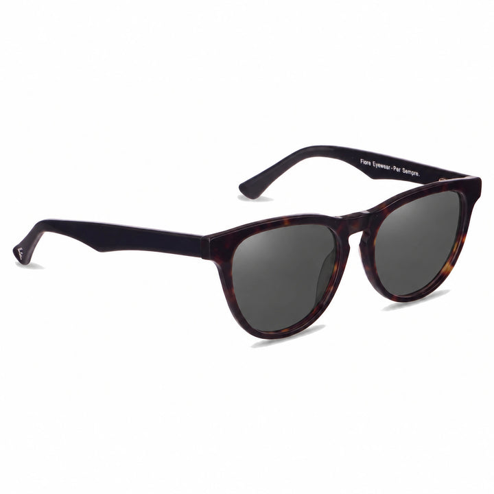 Lentes de sol Fiore 4488 Carey con cristal negro polarizado UV400, vista en tres cuartos para hombre y mujer #color_negro