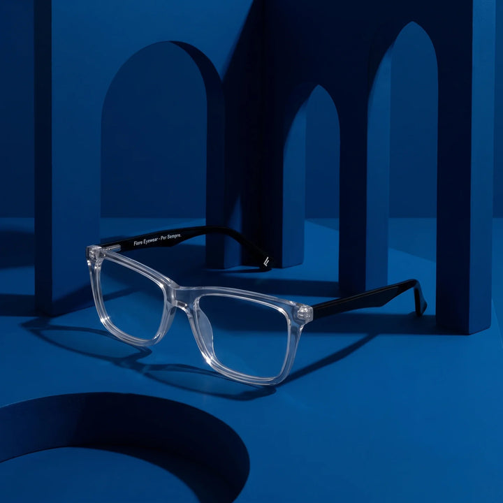 Anteojos Fiore 5228 en transparent – still life among monochrome midnight blue arches