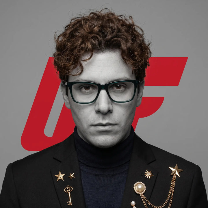 Anteojos Fiore 5228 en verde, en modelo – retrato de campaña, graphic studio portrait with bold red shapes