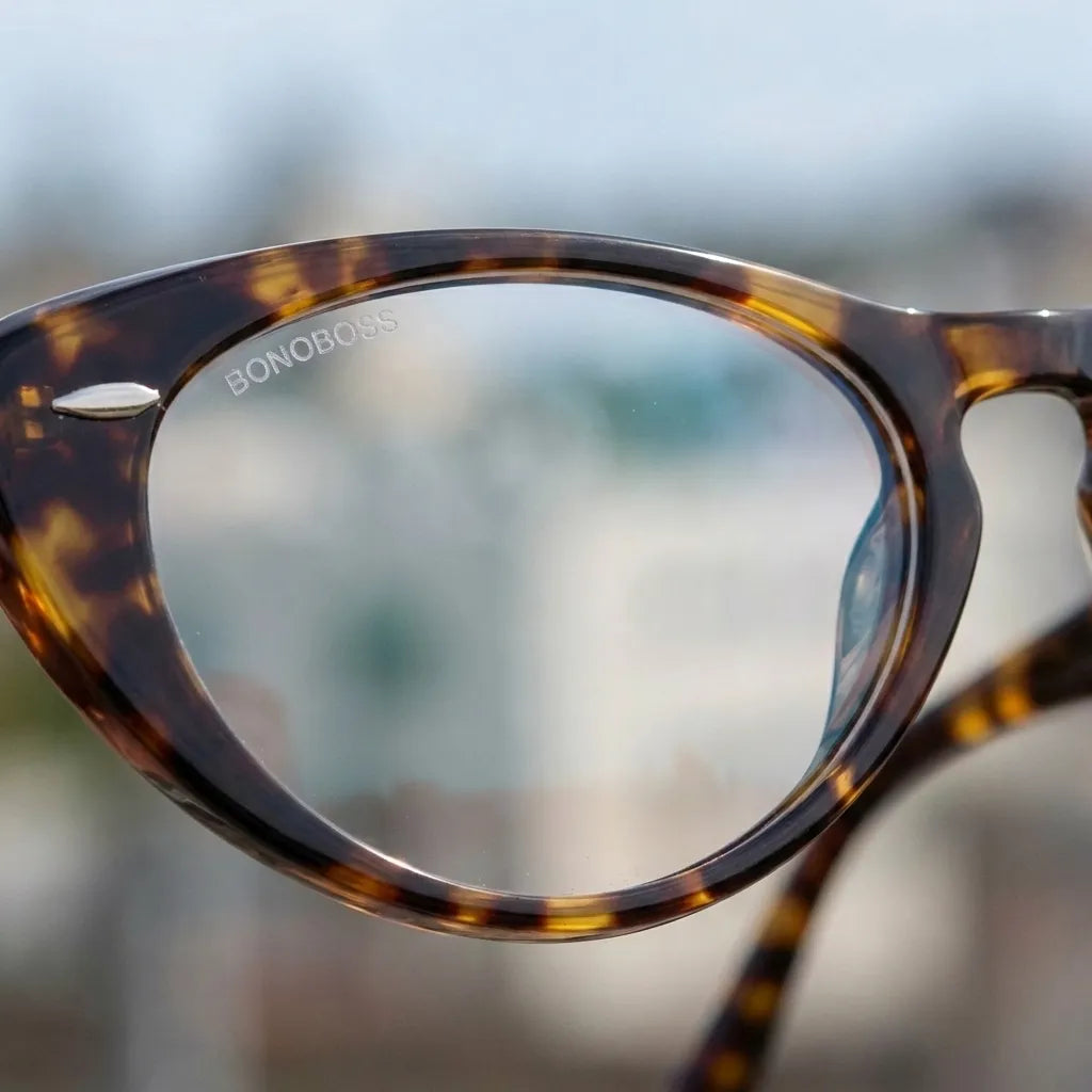 Lentes opticos Havana Carey close-up lente coating antirreflex detalle antirreflex receta optica bio-acetato Bonoboss #editorial_lente-coating #color_carey