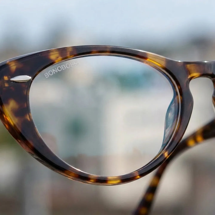 Lentes opticos Havana Carey close-up lente coating antirreflex detalle antirreflex receta optica bio-acetato Bonoboss #editorial_lente-coating #color_carey