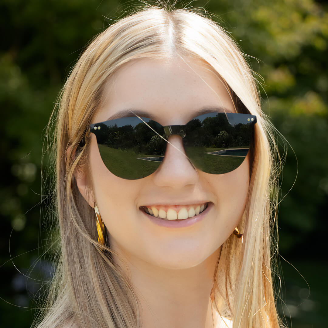 anteojos o marcos ópticos con iman o clip de sol polarizados de forma redondos para hombres y mujeres. Vista angulada y armazones de color carey #color_carey