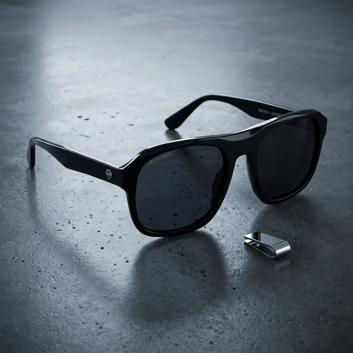 Lentes sol Tom Sol polarizados bio-acetato biodegradable aviator negro sobre concreto urbano textura industrial Bonoboss #editorial_grid2 #color_negro