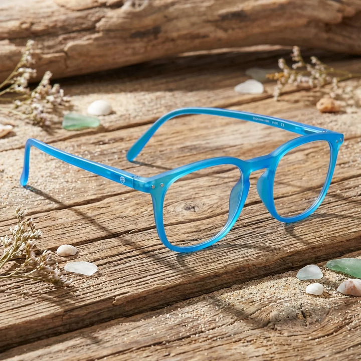 Vista lateral lentes lectura Fiji Azul Matte triple proteccion luz azul UV400 antirreflejo RPET reciclado Bonoboss