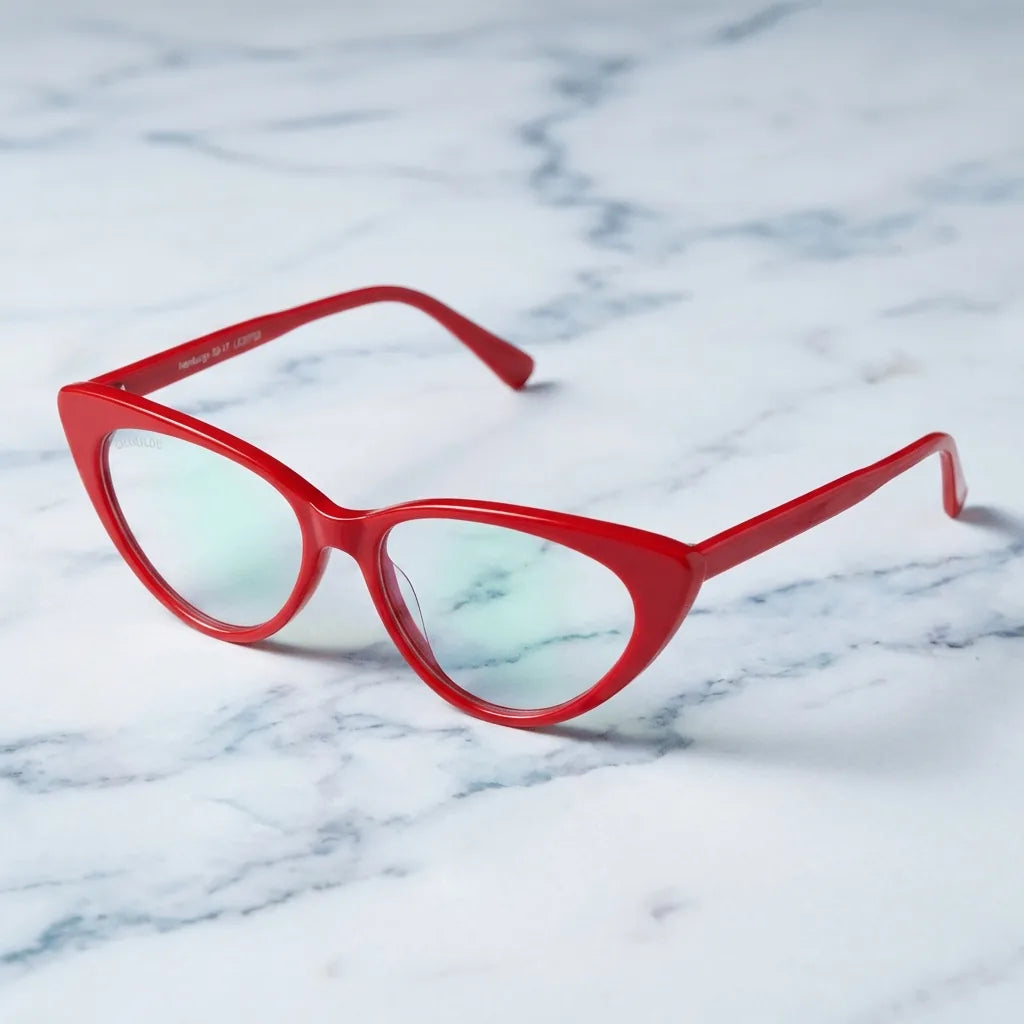 Lentes ópticos Hamburgo Rojo sobre mármol blanco elegante armazón premium Bonoboss #editorial_armazon #color_rojo