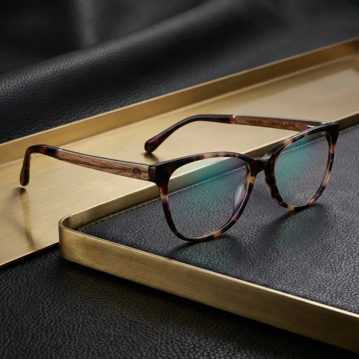 Primer plano frontal Hanga Roa lentes con receta tono carey clásico #color_carey