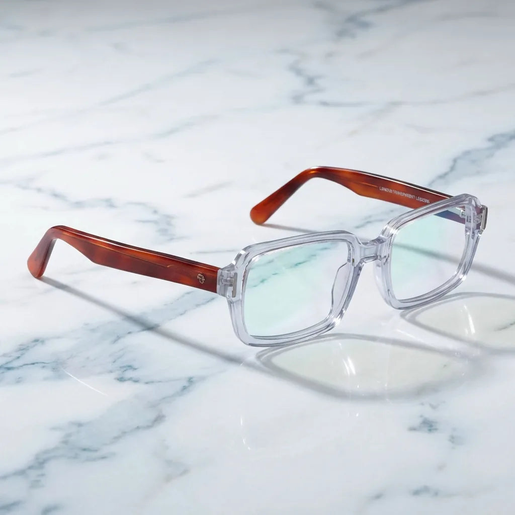 Lentes ópticos London Acetate Crystal Carey sobre mármol blanco elegante armazón premium Bonoboss #editorial_armazon #color_crystal-carey