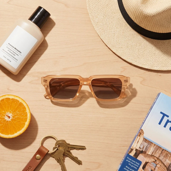 Lentes sol Verona polarizados RPET reciclado del oceano champagne composicion summer essentials playa mujer Bonoboss #editorial_detail1 #color_champagne