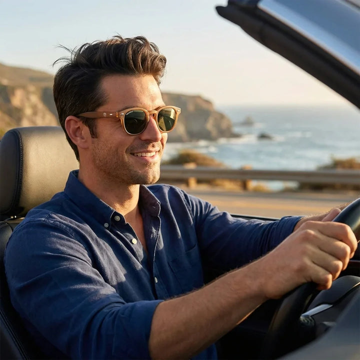 Hombre usando lentes sol Waimea RPET polarizados brown conduciendo convertible costa proteccion UV400 Bonoboss #editorial_banner #color_brown