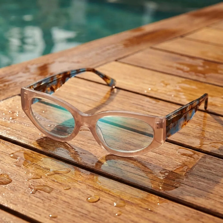 Vista frontal del modelo Milán lentes con receta tono peach acabado clásico #color_peach