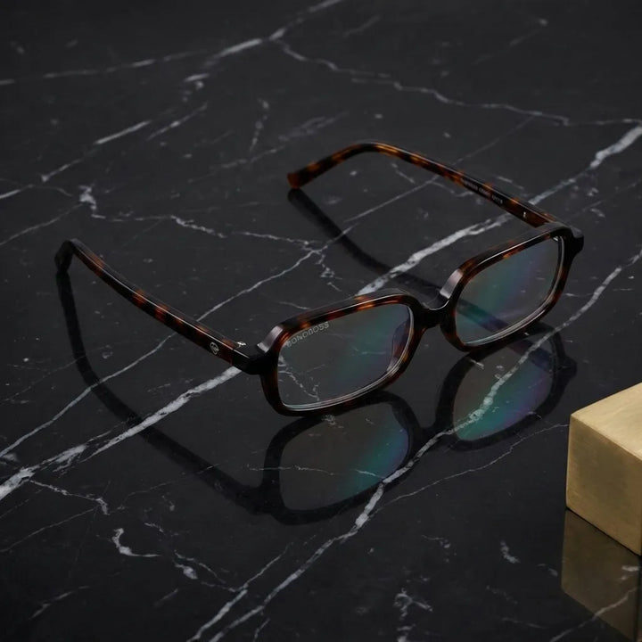 Lentes opticos Navarino Carey sobre marmol negro elegante antirreflex receta optica bio-acetato Bonoboss #editorial_marmol-negro #color_carey