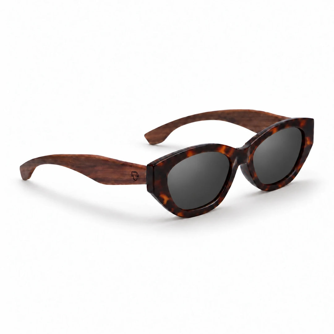 Lentes de sol Bonoboss Nomad Carey vista tres cuartos armazón plástico reciclado RPET #editorial_angulo45 #color_carey