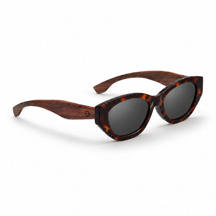Lentes de sol Bonoboss Nomad Carey vista tres cuartos armazón plástico reciclado RPET #editorial_angulo45 #color_carey