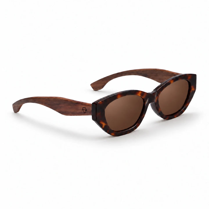 Lentes de sol Bonoboss Nomad Carey Brown vista tres cuartos armazón plástico reciclado RPET #editorial_angulo45 #color_carey-brown