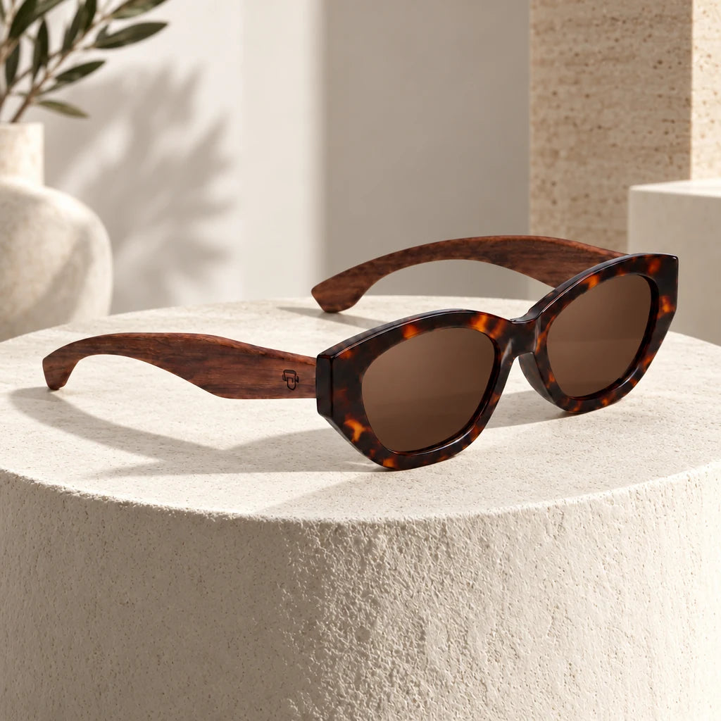 Lentes de sol Bonoboss Nomad Carey Brown en contexto de estilo de vida #color_carey-brown