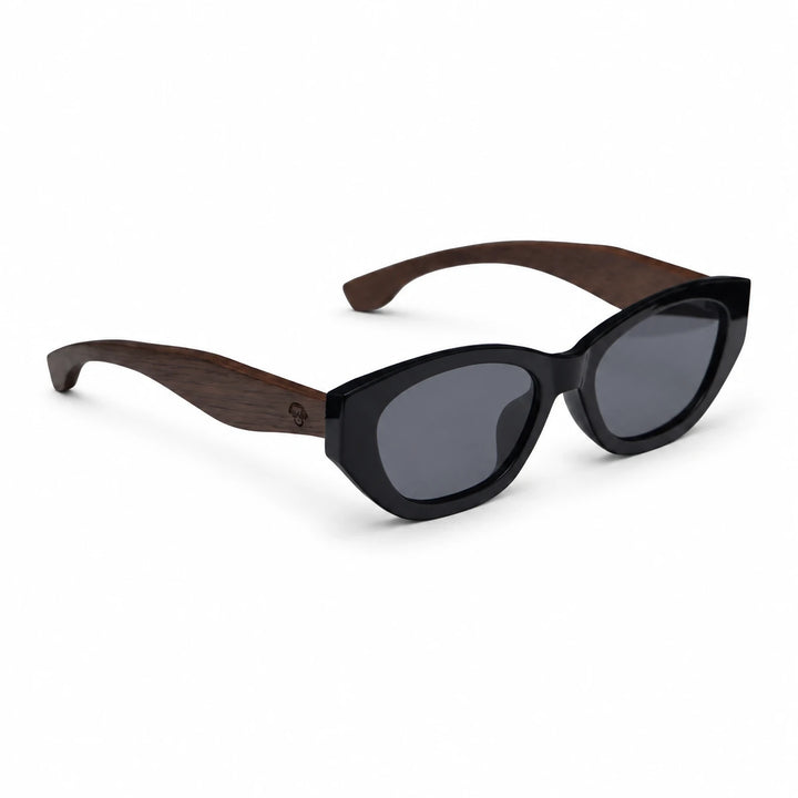 Lentes de sol Bonoboss Nomad Negro vista tres cuartos armazón plástico reciclado RPET #editorial_angulo45 #color_negro