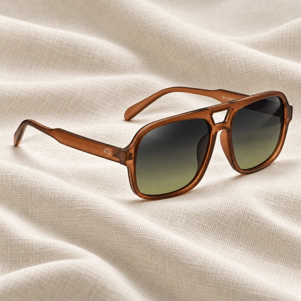 Lentes de sol Bonoboss Orson RPET Brown en contexto de estilo de vida #color_brown