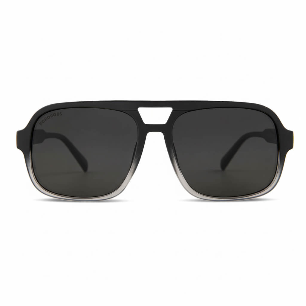 vista frontal anteojos de sol lentes de plastico reciclado y polarizados de color negro de moda para hombre retro #color_black