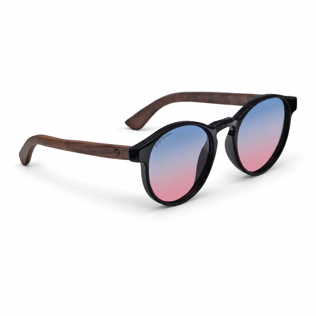 Lentes de sol Bonoboss Paine Pink vista tres cuartos armazón plástico reciclado RPET #editorial_angulo45 #color_pink