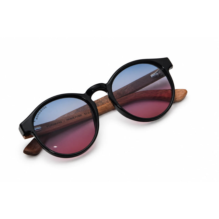 Lentes de sol Bonoboss Paine Pink armazón plegado vista superior armazón plástico reciclado RPET #editorial_plegado #color_pink