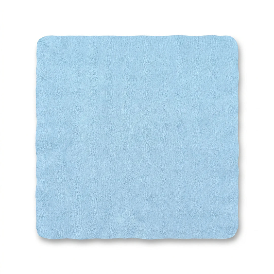 Paño de Microfibra Luxury Bonoboss 30x30 cm — color celeste vista frontal sobre fondo blanco, para lentes y joyas #color_celeste