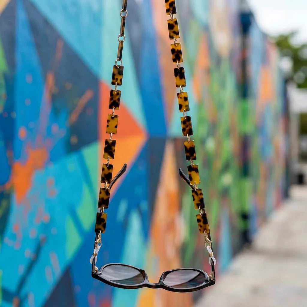 Cadena de acetato reciclado para lentes carey fondo urbano artístico galería Bonoboss #color_carey