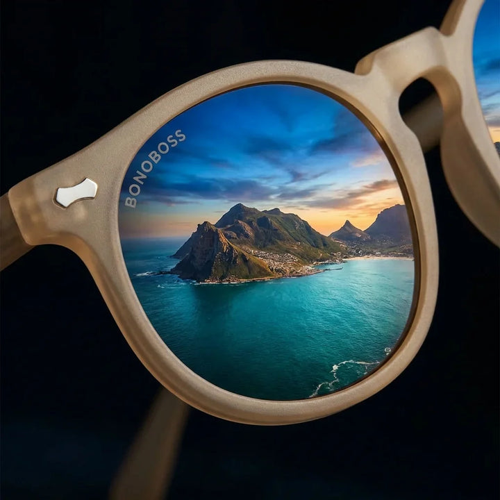 Lentes sol Temuco polarizados UV400 RPET reciclado del oceano cafe close-up lente reflejo driftwood dorado Bonoboss #editorial_polarizado #color_cafe