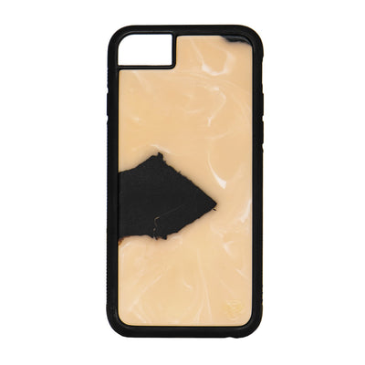 Carcasa para iPhone y Samsung fabricadas en materiales sustentables, madera y resina.